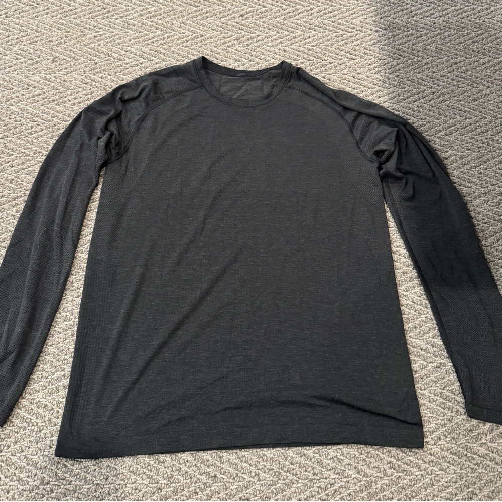 lululemon athletica Black Long Sleeve Tee